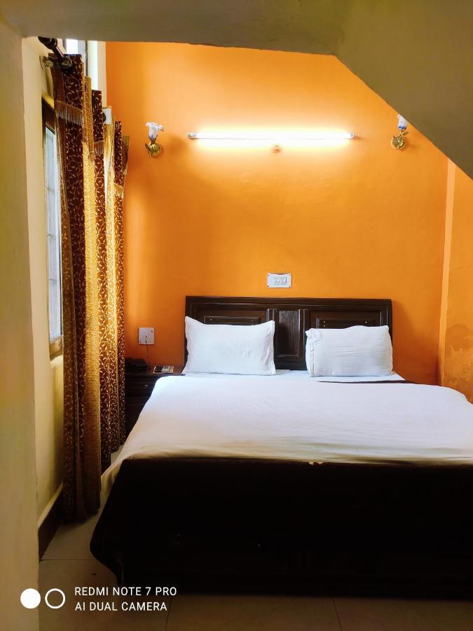 Castle View Otel Mussoorie Dış mekan fotoğraf