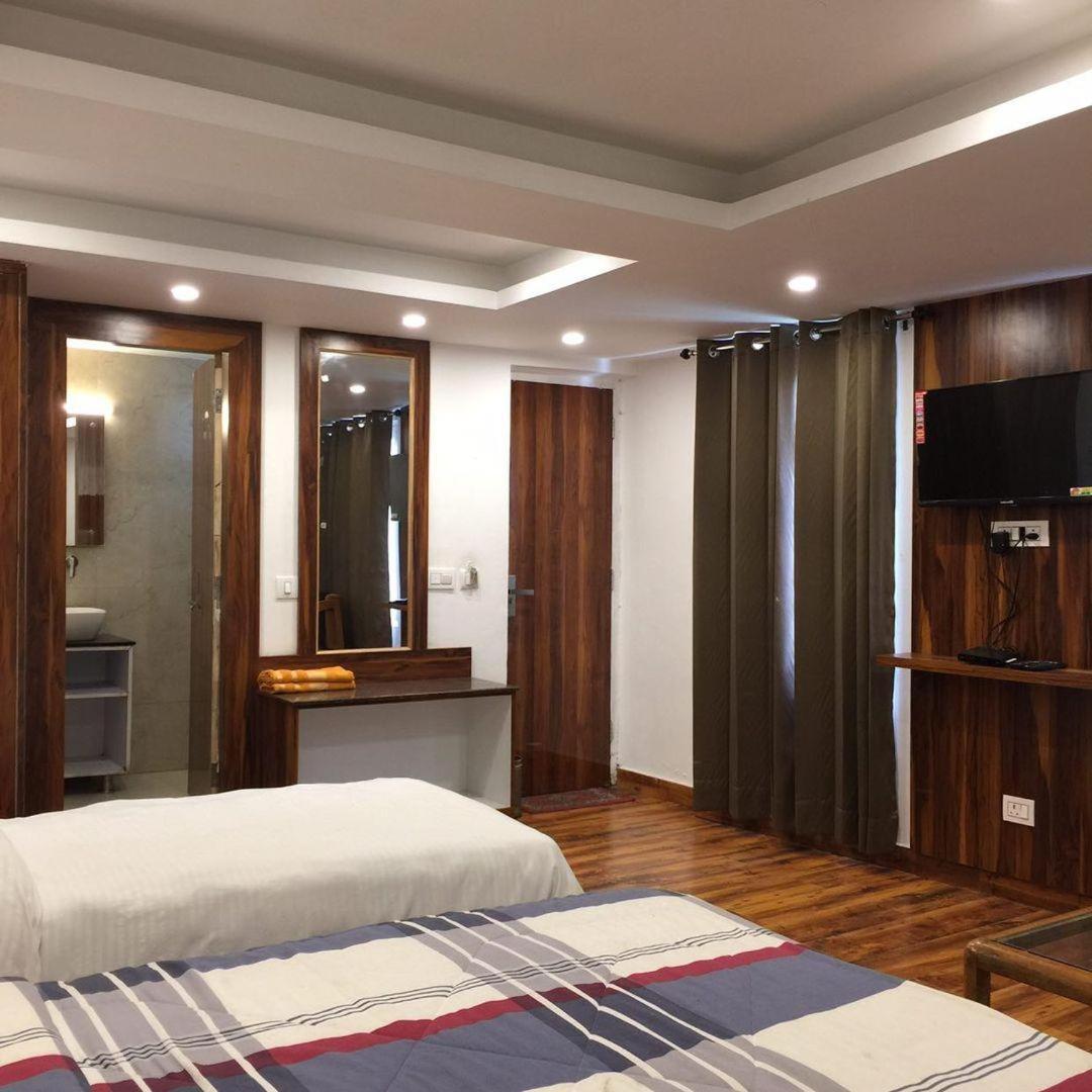 Castle View Otel Mussoorie Dış mekan fotoğraf